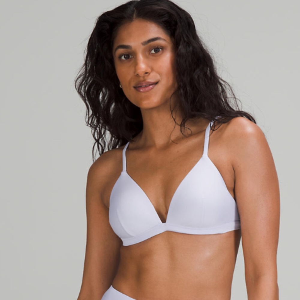 Lululemon Waterside Swim Top  A/B Cup Size 6 Pastel Blue